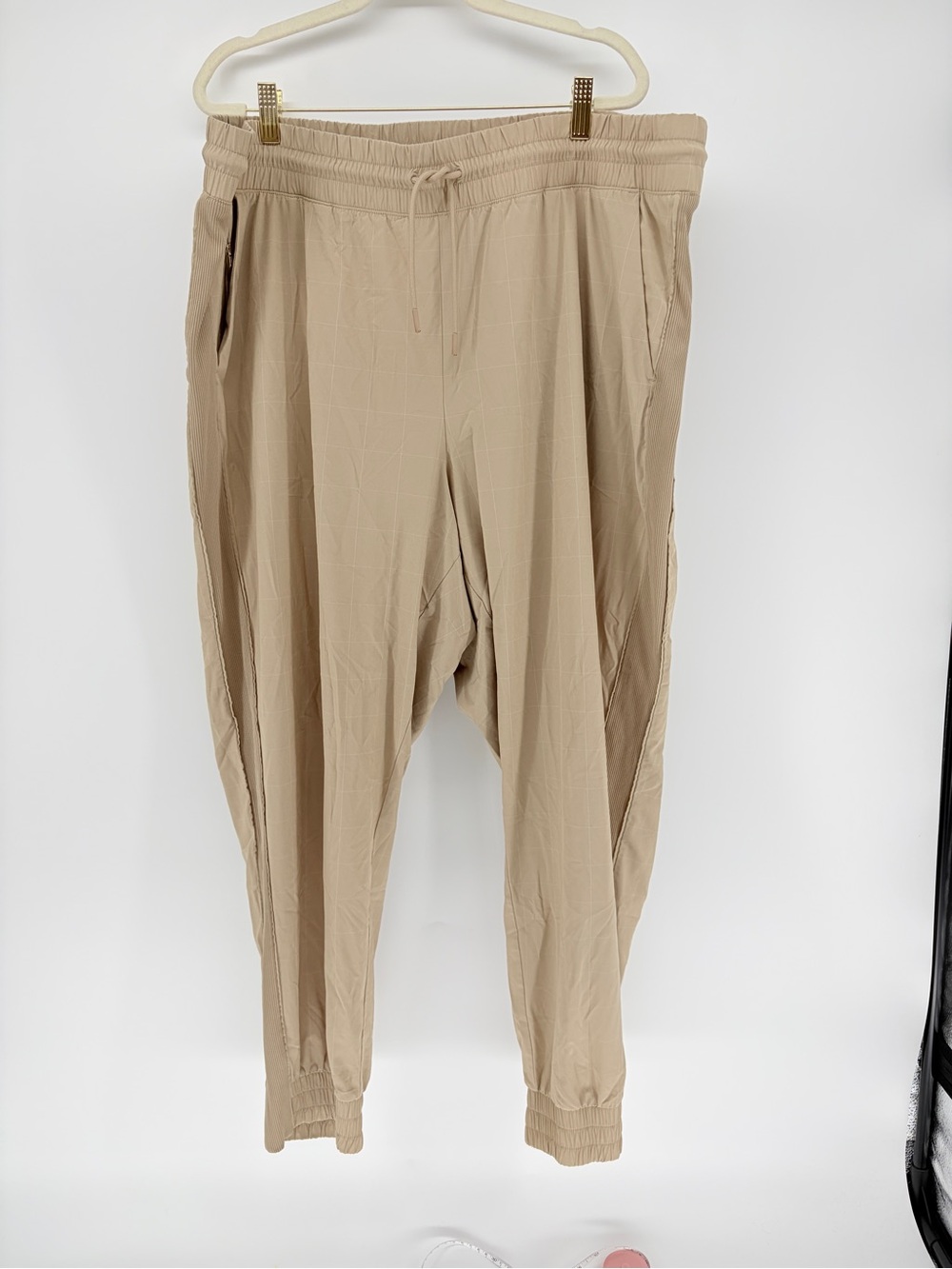 Athleta Brooklyn Textured Jogger Subtle Square AOP Sz 20